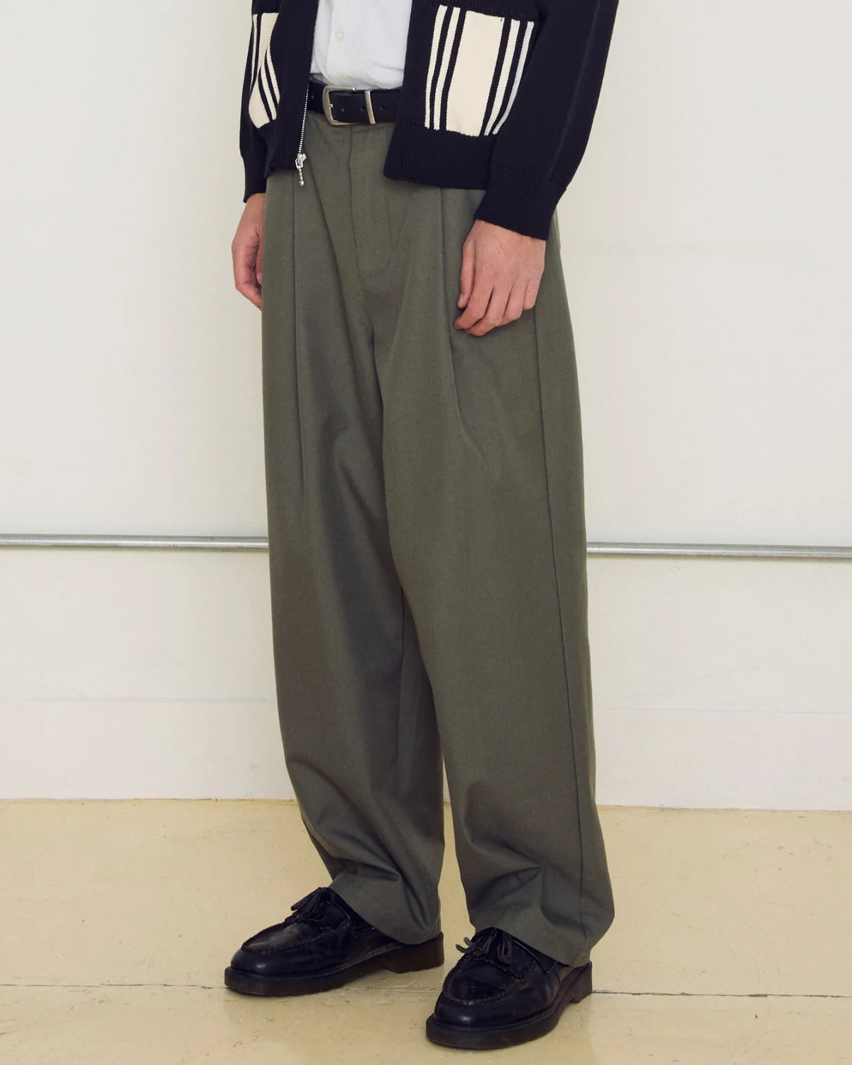 OBEY Dean Pleated Pant Stone Gray