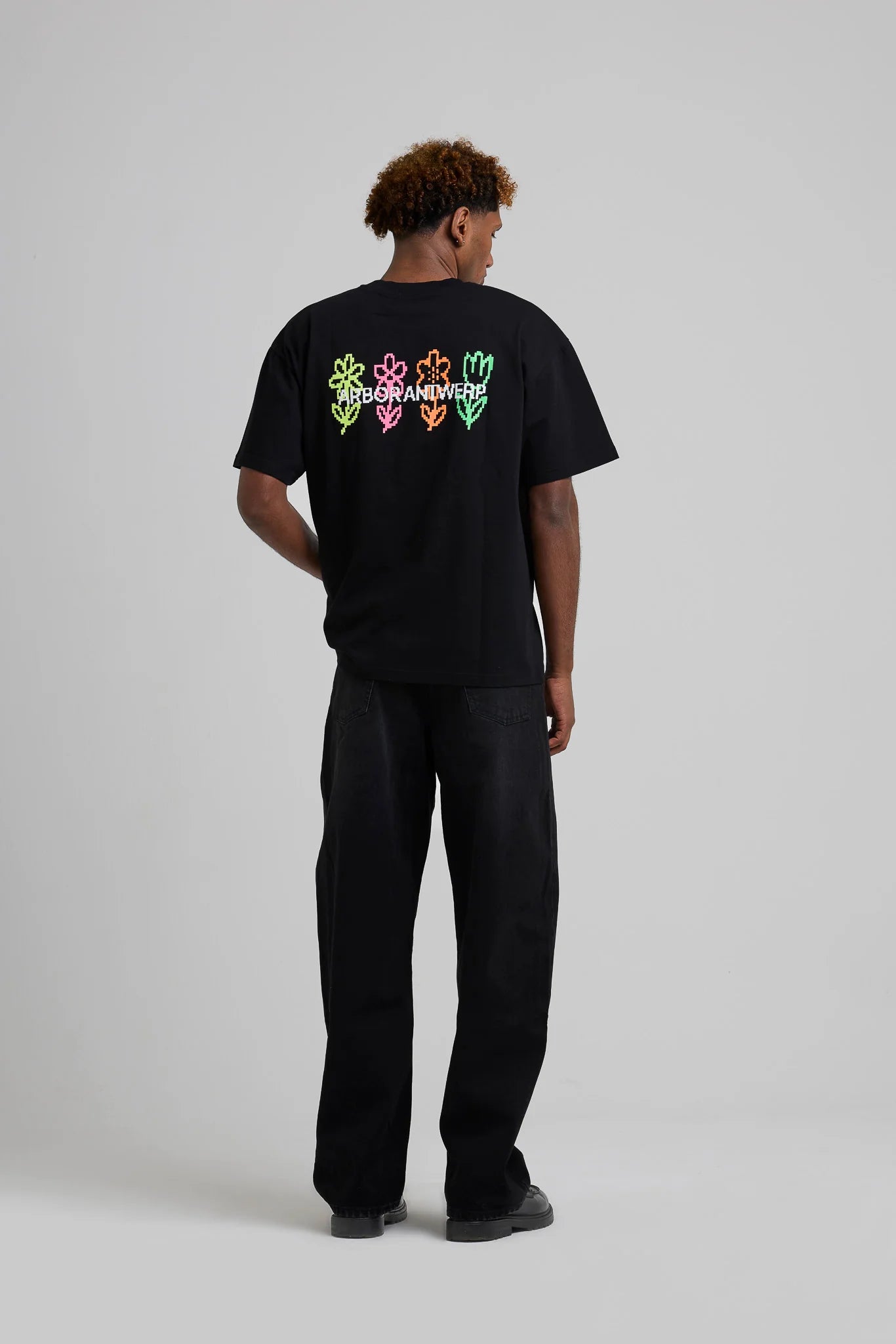 ARBOR ANTWERP Pixel Flower T-shirt Black