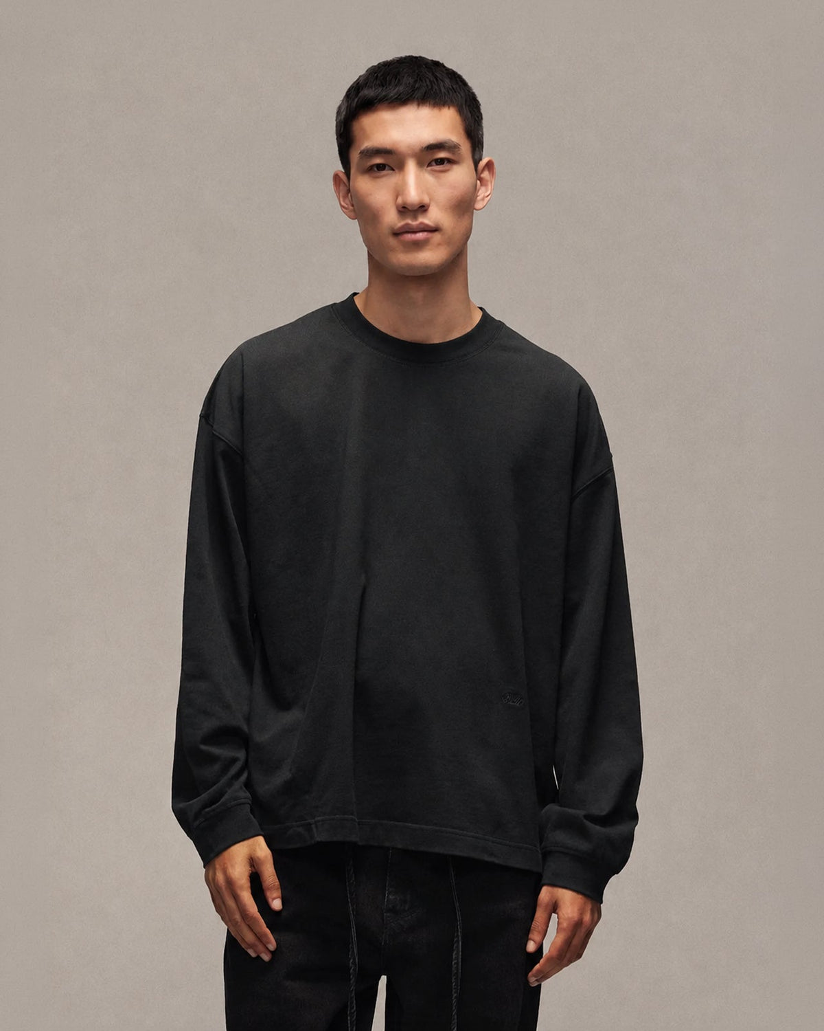 SIXTH BLOOM HOUSE Basic Longsleeve Black