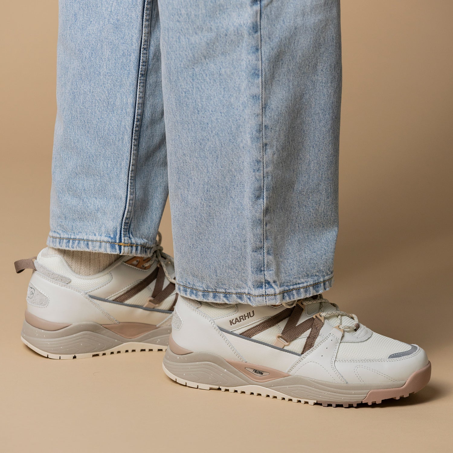 KARHU Fusion Xc Lily White Pine Bark