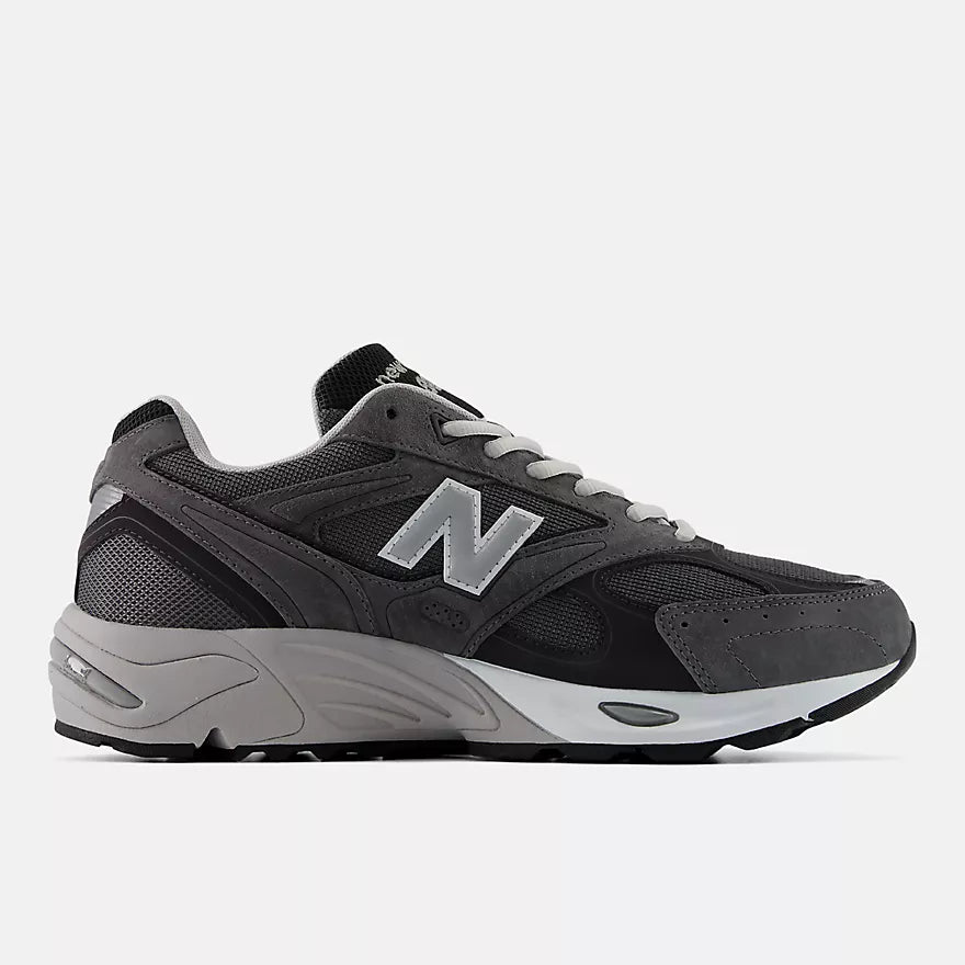NEW BALANCE 880 Castlerock Black Cement